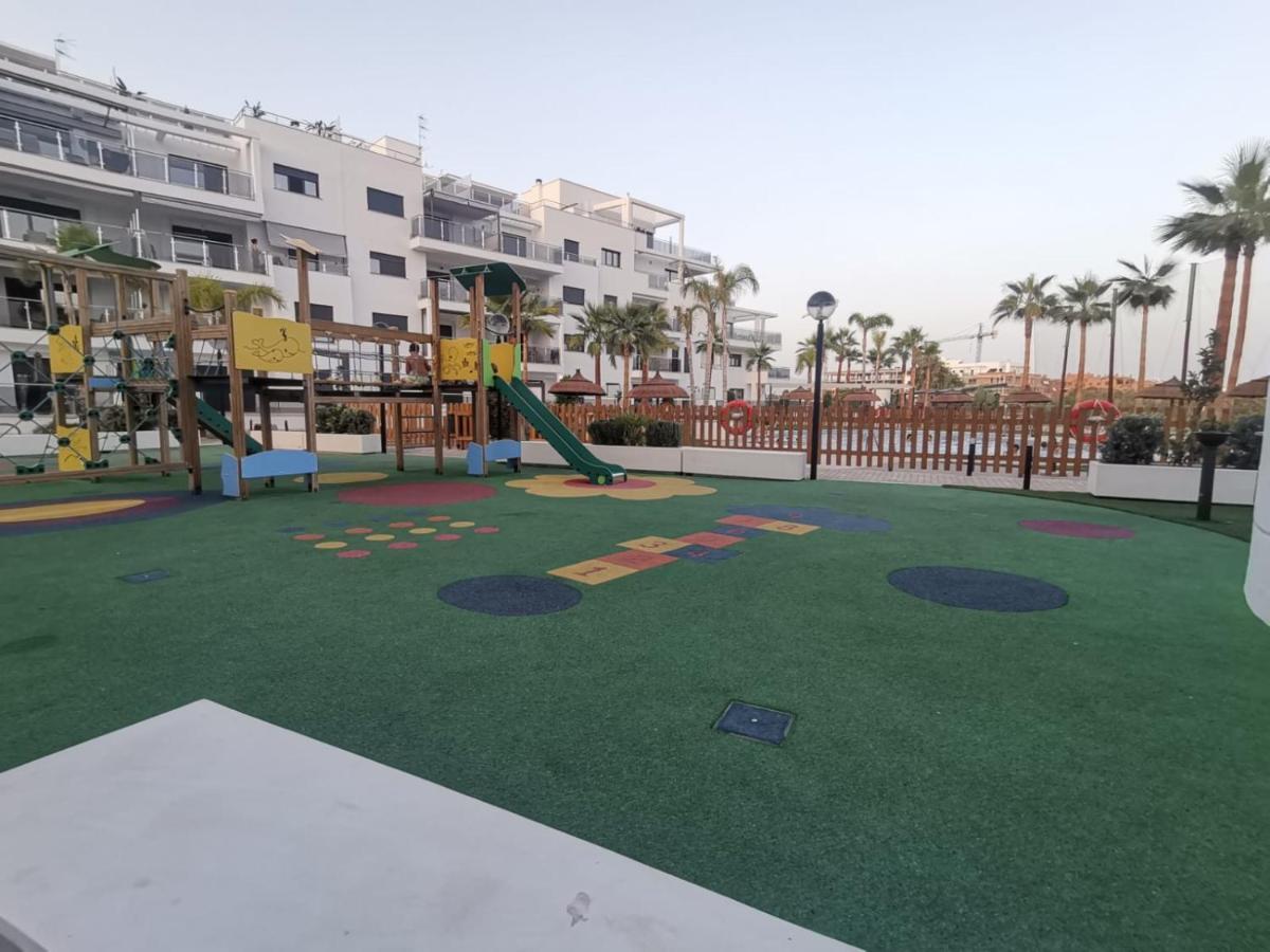 Playa & Golf Deluxe En Playa Granada Apartment *